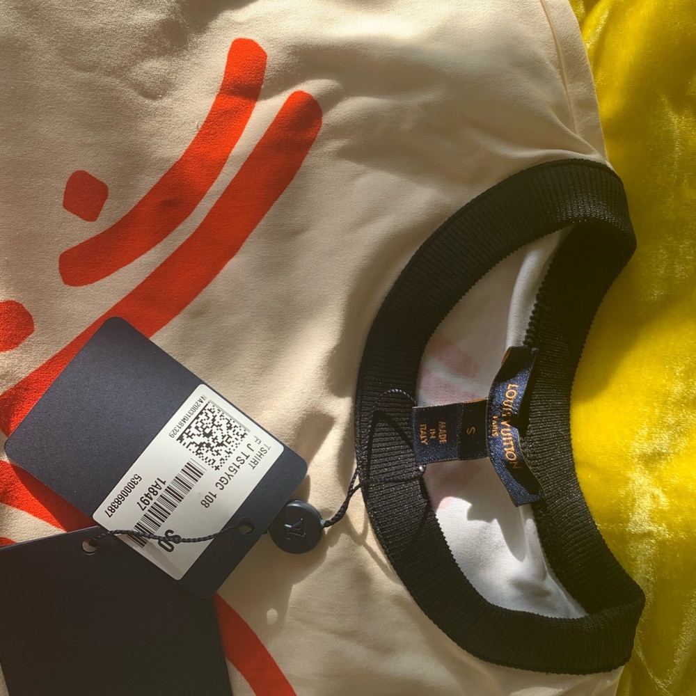Brand New LV Tshirt